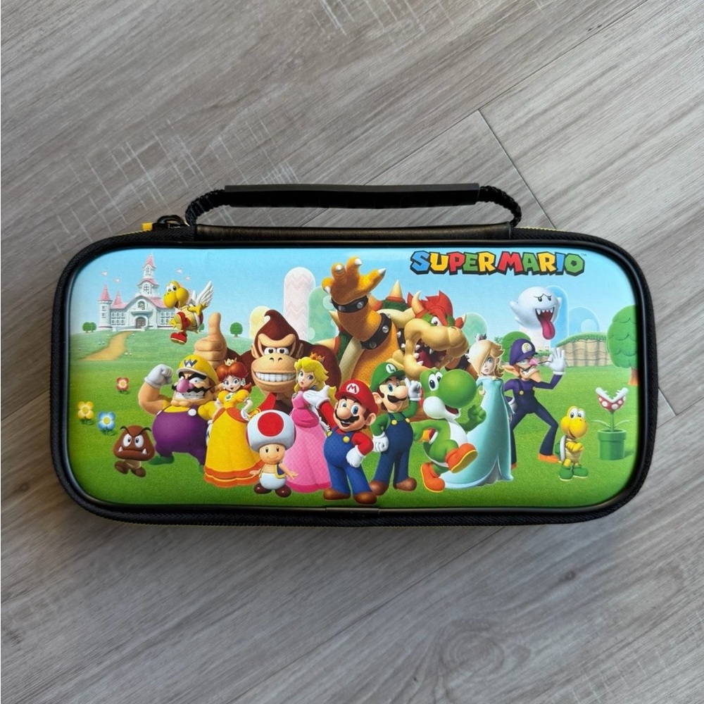 Nintendo Switch Super Mario Game Traveler Deluxe Travel Case